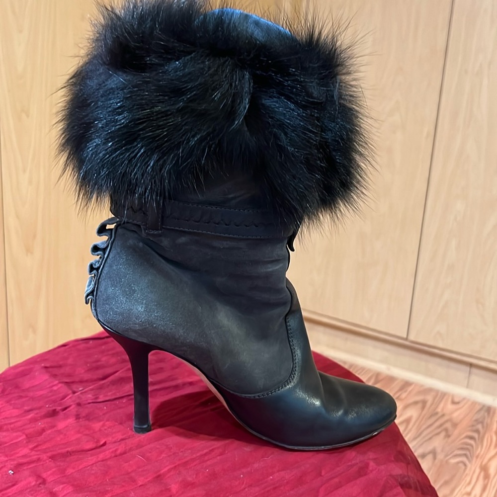 Gray fur mid angle boots very comfortable size 39 Dsquared maker
